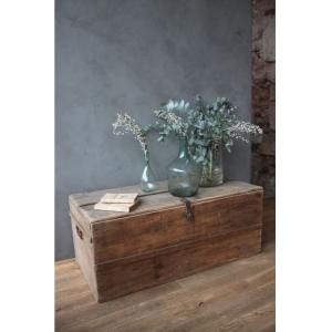 Baúl madera nogal envejecido